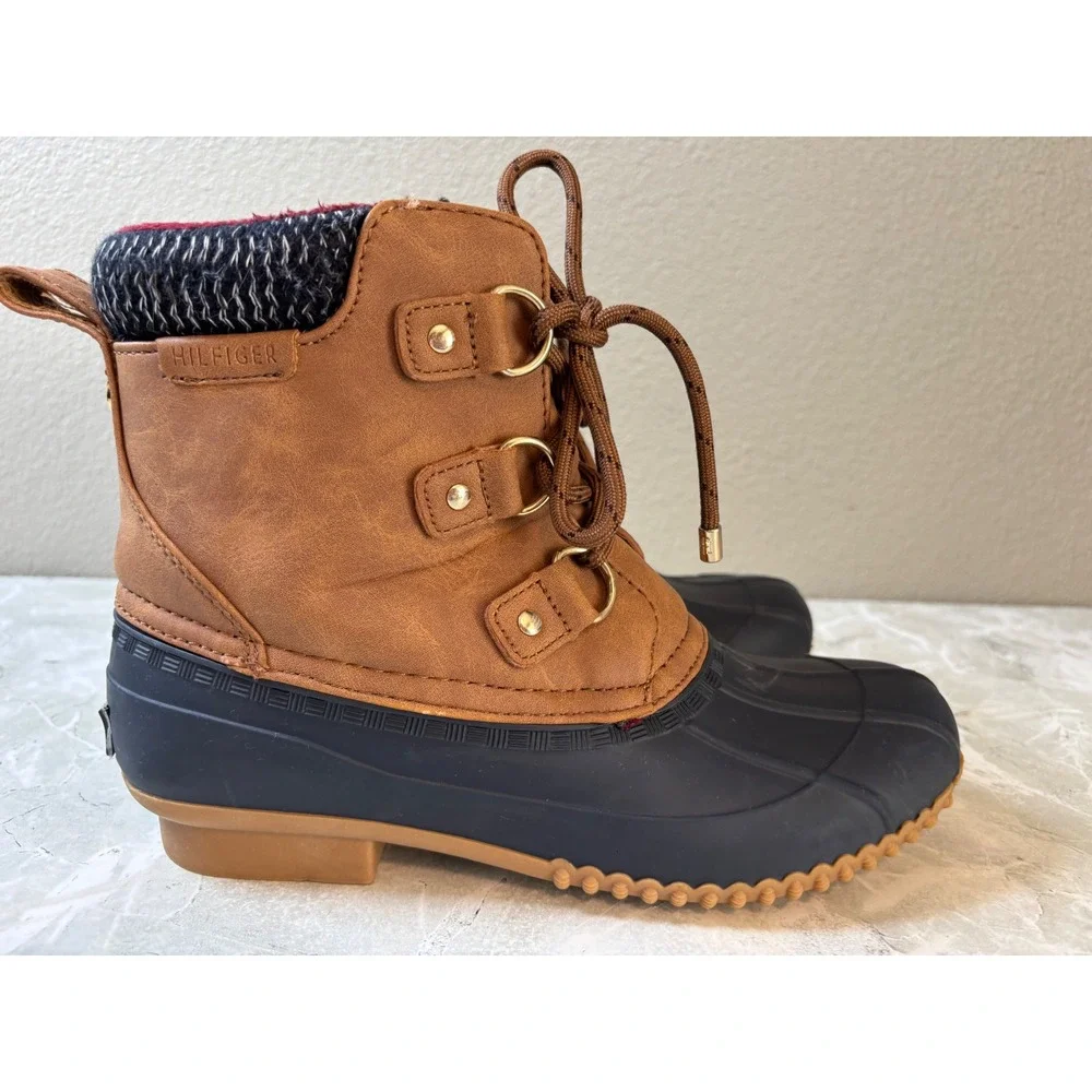 Tommy Hilfiger Womens Roza Duck Boots Navy Tan Ankle Rain Snow Size 7
